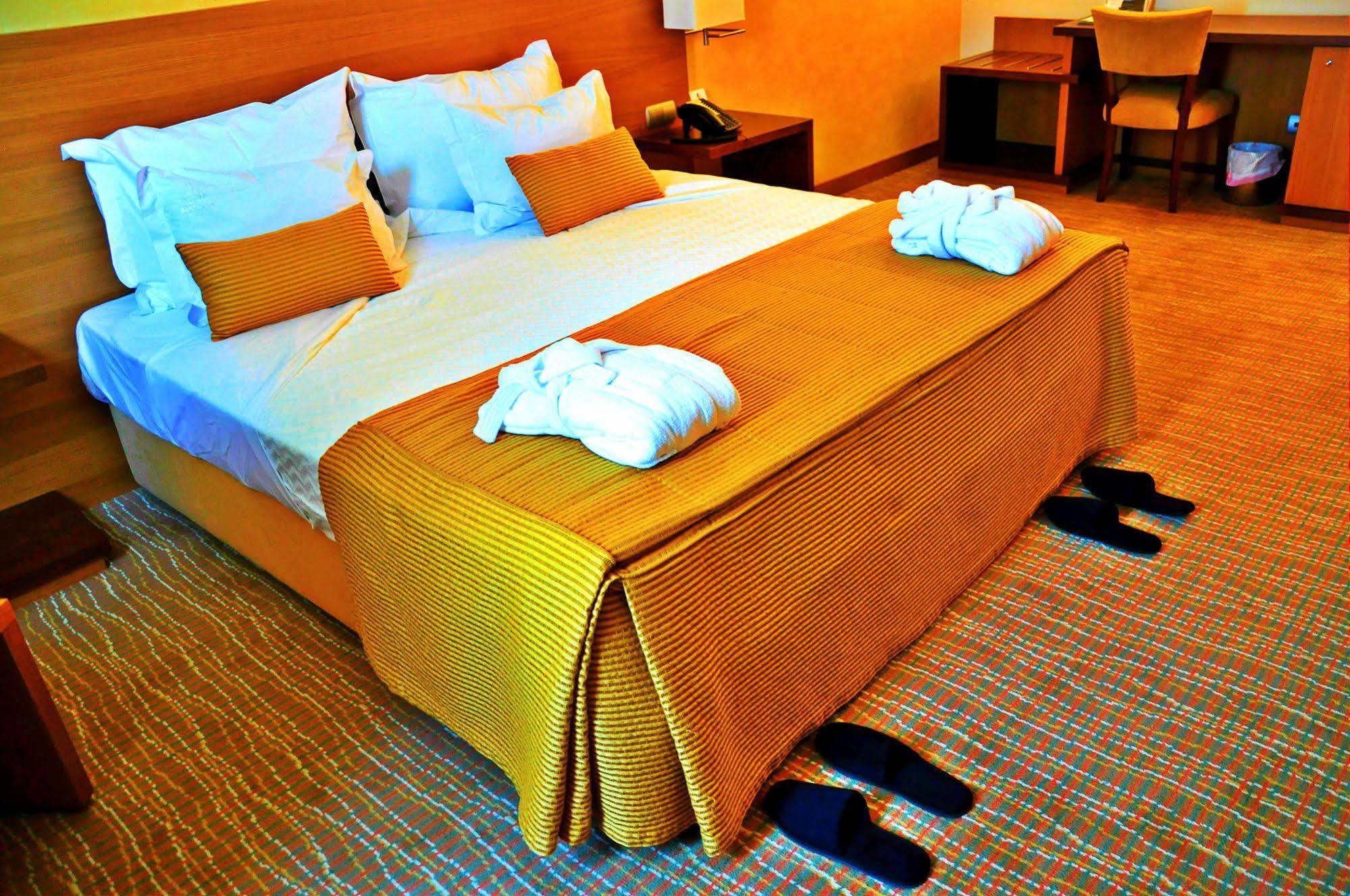 Hotel Lusitania Congress & Spa Гуарда Екстериор снимка